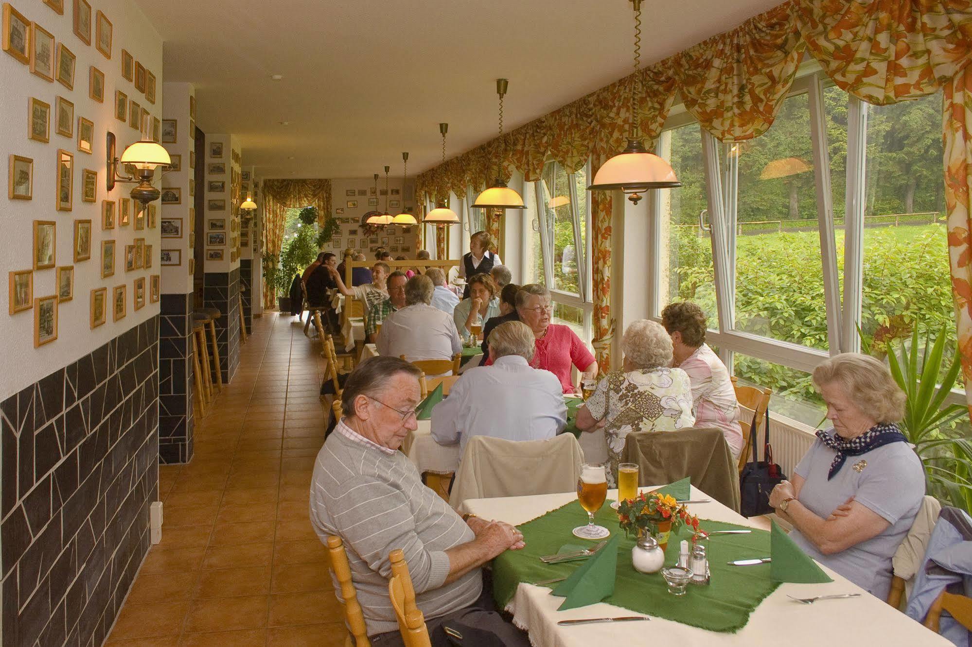 Hotel Haus Oberland Masserberg Kültér fotó