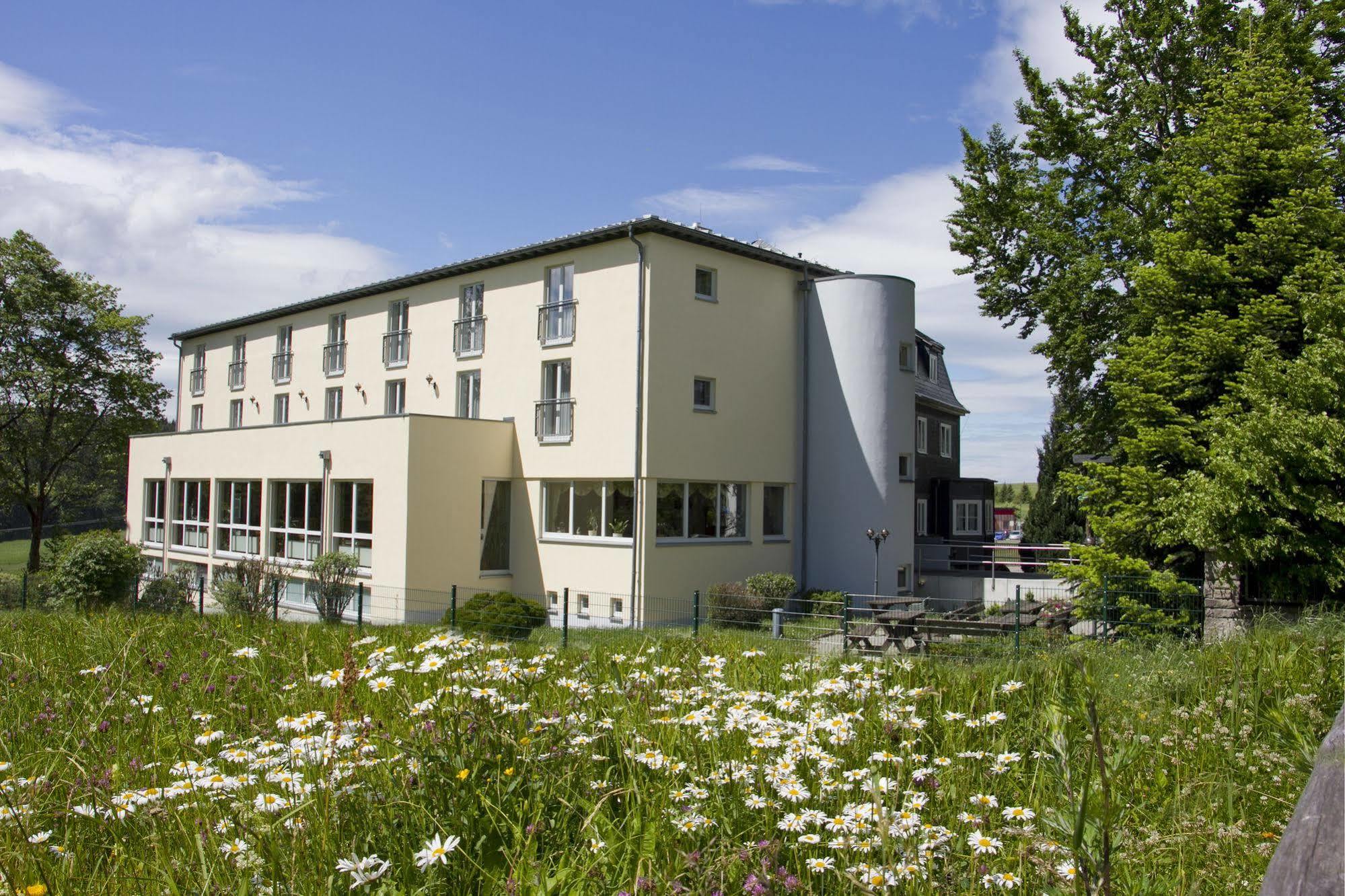 Hotel Haus Oberland Masserberg Kültér fotó